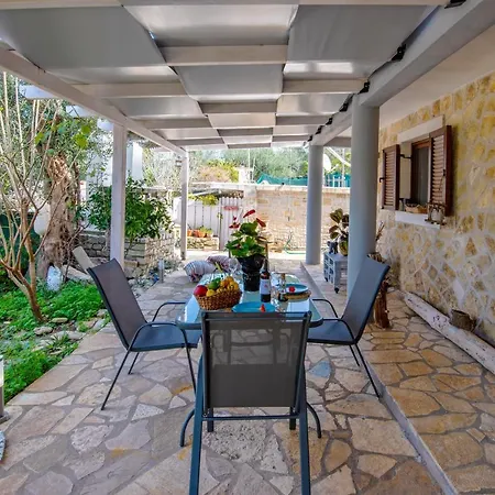 Hara Luxury House Gaios