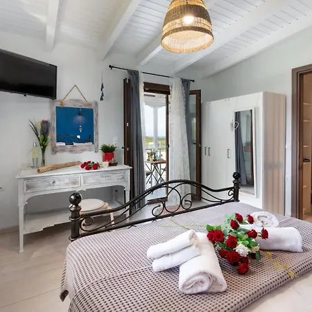 Semesterbostad Hara Luxury House