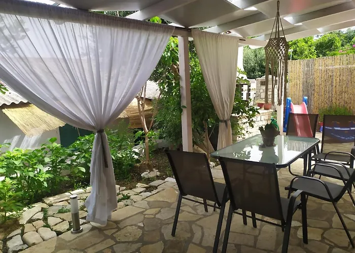 Дом отдыха Hara Luxury House *